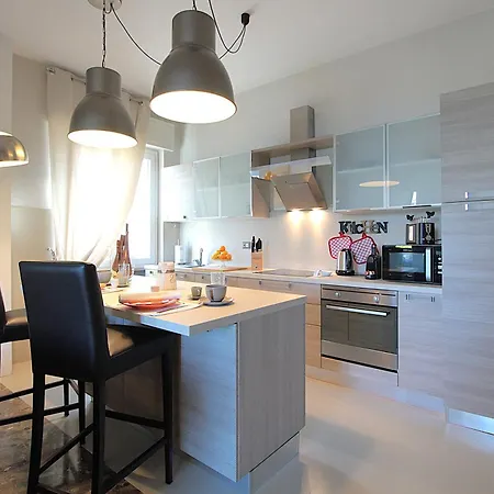 Catullo 18 Apartment, Garda Lake, Jacuzzi, Fitness, Ac Appartement Desenzano del Garda