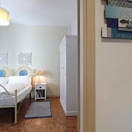 Catullo 18 Apartment, Di Garda, Jacuzzi דירה דסנזאנו דל גארדה
